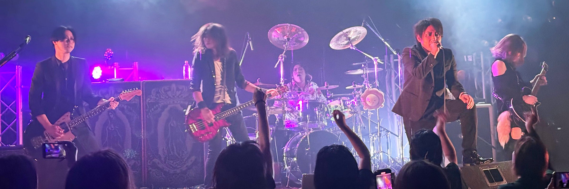 バンドのライブ写真